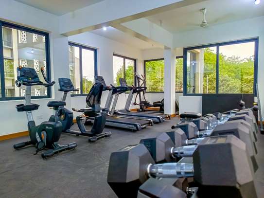3 Bed Apartment with En Suite at Mt Kenya Road Nyali image 2