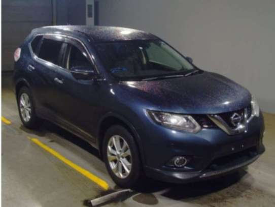 NISSAN XTRAIL 2000CC, 5 SEATER, LEATHERS, X GRADE image 1