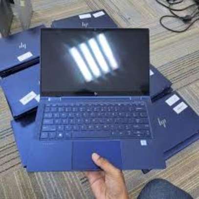 hp dragonfly x360 core i5,8gb,256,x360,touchscreen image 6