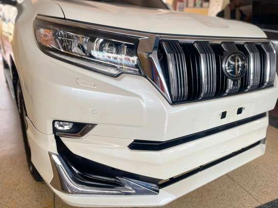 TOYOTA LANDCRUISER PRADO TX.L 2018MODEL SUNROOF 7 SEATER image 3