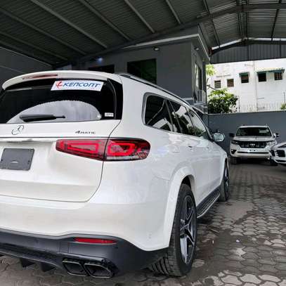 2022 Mercedes Benz GLS400d image 10