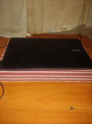 Acer Aspire E5 Laptop Backlit image 3