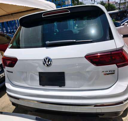 Volkswagen Tiguan image 6