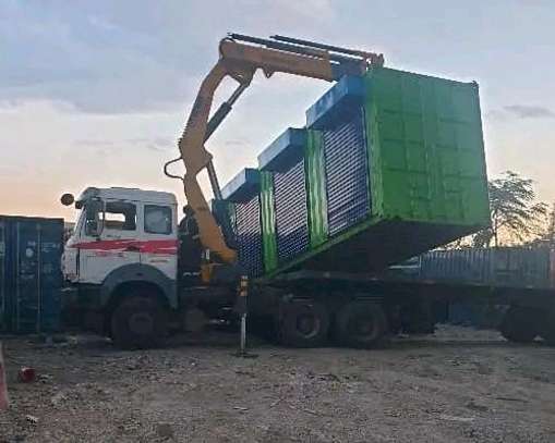 20& 40FT CONTAINERS FOR SALE image 3