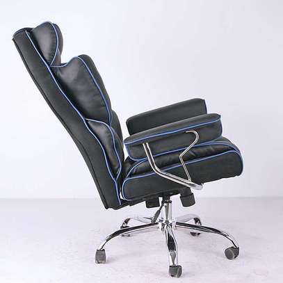 Executive High-Back Leather Chair image 6