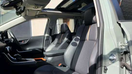 Toyota Rav4 adventure image 7