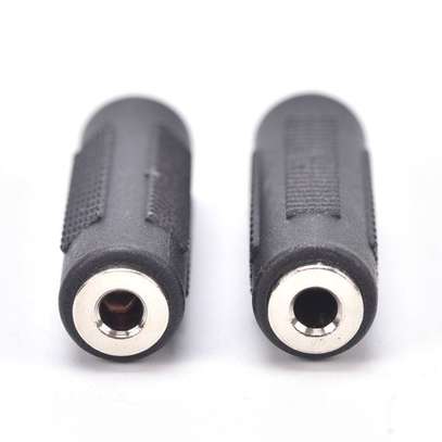 3.5mm Female to Female Stereo Audio Jack Adapter image 4
