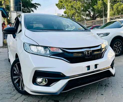 Honda fit hybrid 1500 cc image 9
