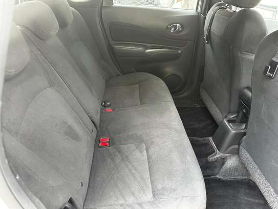 Lexus RX350 image 8