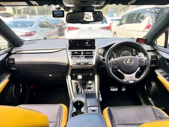 2019 LEXUS NX300 image 5