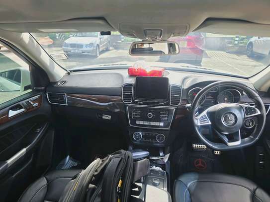 MERCEDES BENZ GLS 350d 2018 image 10