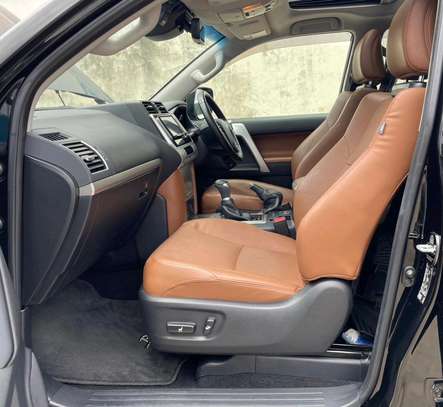 Toyota land Cruiser Prado TX-L Diesel 2021 image 8