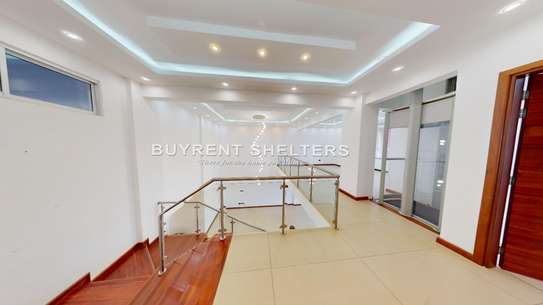 Furnished 5 Bed Apartment with En Suite at General  Mathenge image 5