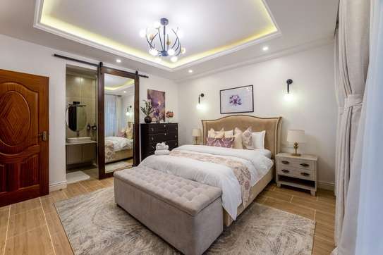 4 Bed Apartment with En Suite at Parklands image 11