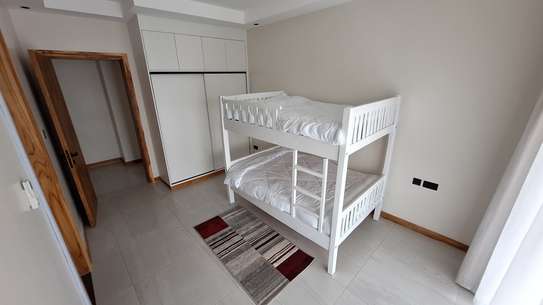 Furnished 3 Bed Apartment with En Suite in Spring Valley image 9