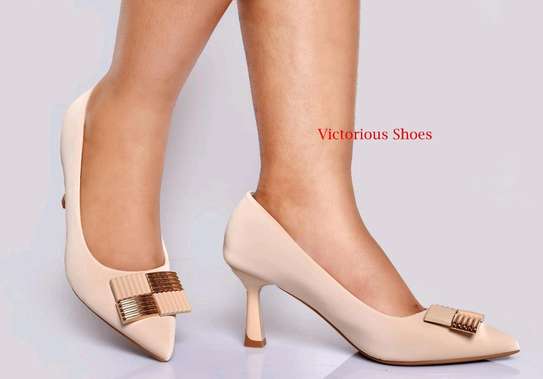 Ladies classy shoes image 2