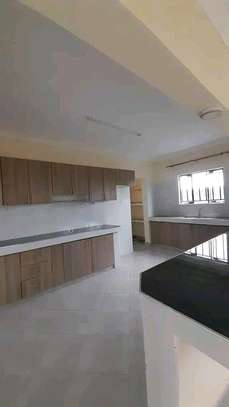 3 bedrooms bungalow for sale image 3