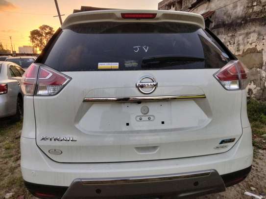 Nissan x-trail ( hybrid) for sale in kenya image 13