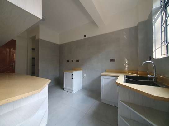 2 Bed Apartment with En Suite in Westlands Area image 15