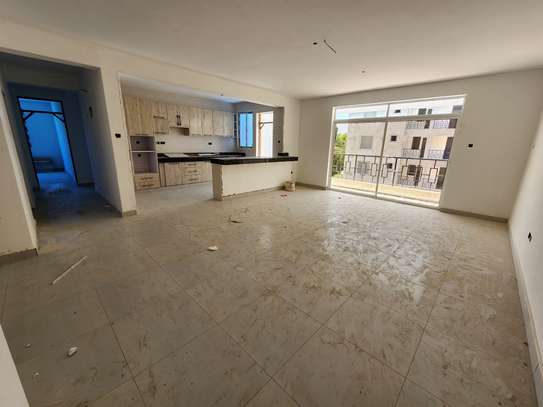 3 Bed Apartment with En Suite at Oleander Drive image 15