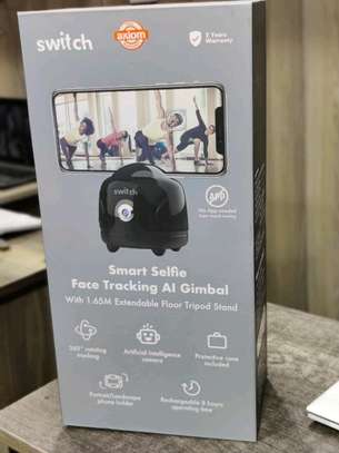 Switch smart selfie  face tracking Al gimbal phone holder image 2