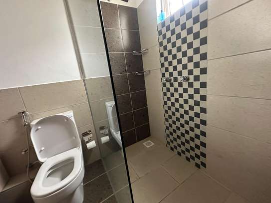 3 Bed Apartment with En Suite at Riverside image 28