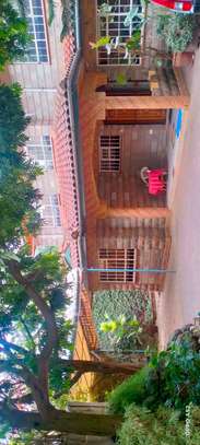5 Bed House with En Suite in Kileleshwa image 1