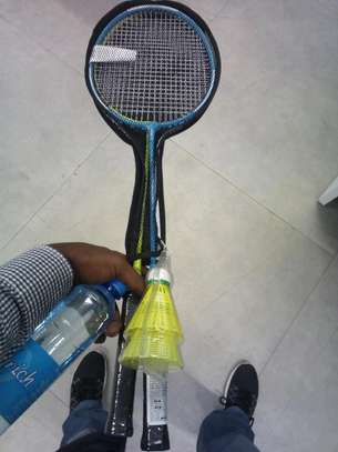 Adult badminton set 2 rackets 2 shuttle corks image 1