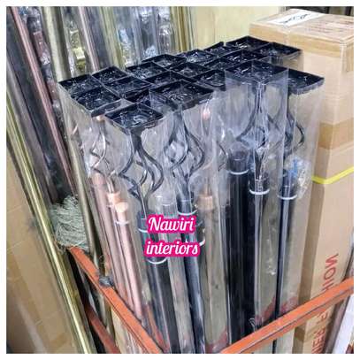 Metallic extendable curtain rods (black .) image 1