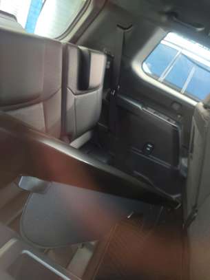 Toyota Land Cruiser Prado Diesel 2024 250series image 4