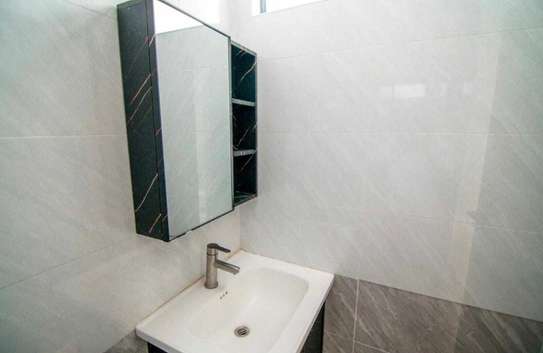 3 Bed Apartment with En Suite at Kindaruma Road image 12
