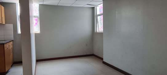 186 m² office for rent in Westlands Area image 8