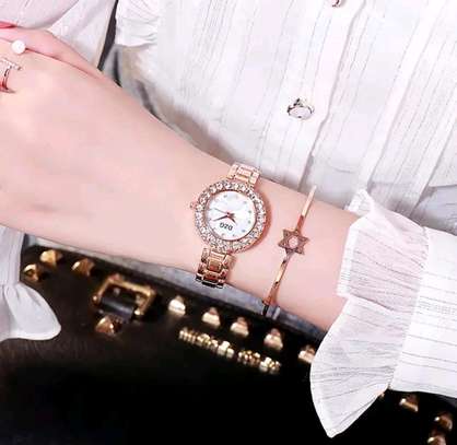 Hot luxury women Watches Simple bracelet dress watch image 1