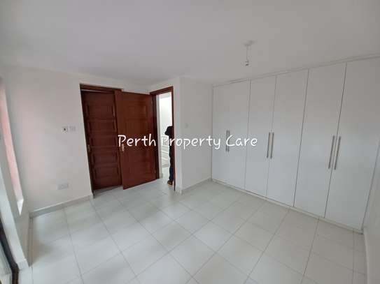 3 bedroom to let image 15