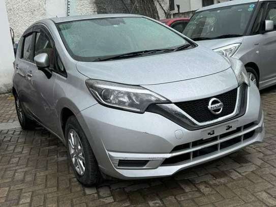 Nissan note image 2