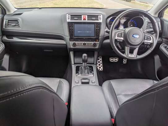 2015 Subaru Outback BS9 Premium. Fully loaded image 5