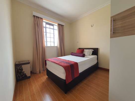 4 Bed Townhouse with En Suite at Near Gmc Place image 19