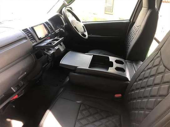 TOYOTA HIACE VAN LONG DX image 5