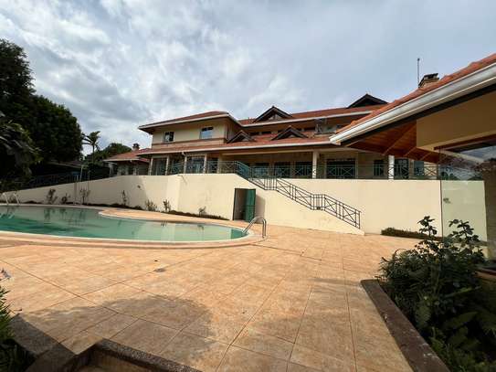 5 Bed Townhouse with En Suite in Nyari image 17