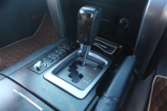 Toyota Landcruiser ZX 2014 60,000 Kms image 6