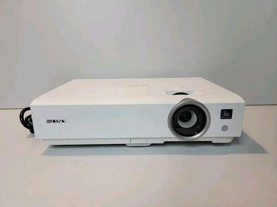 Sony VPL-DX120 Projector image 2