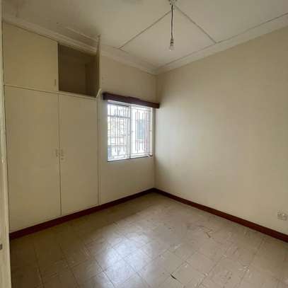 4 Bed Townhouse with En Suite in Kilimani image 6