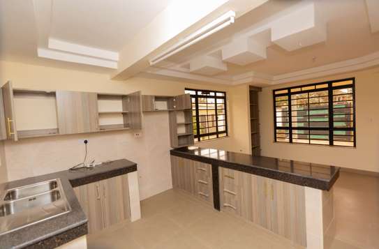 5 Bed House with En Suite at Kitengela image 7