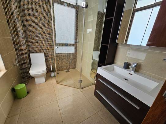 3 Bed Apartment with En Suite in Westlands Area image 9