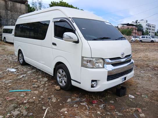 Toyota Hiace 9L image 3
