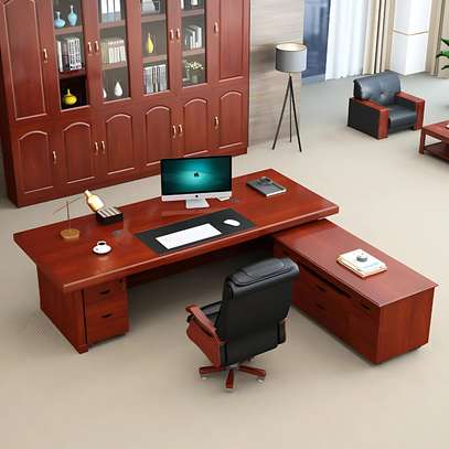 Office Desk: 1.6m Executive Mahogany Office Desk image 5