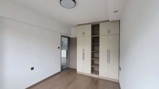 3 Bed Apartment with En Suite in Kilimani image 6