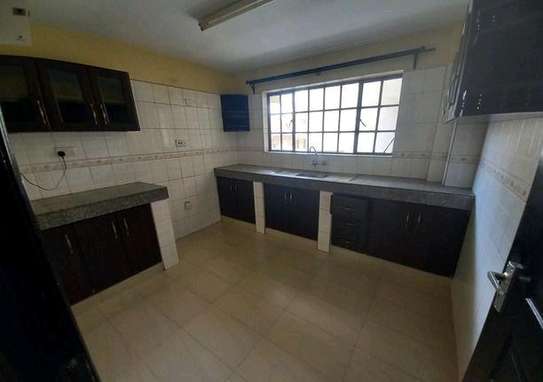 THINDIGUA SPACIOUS 2 BEDROOM MASTER ENSUITE APARTMENT TO LET image 2
