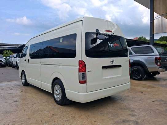 HIACE 9L COMMUTER,DIESEL,2019 image 7
