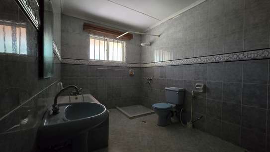 4-BEDROOM Home + 2BR Guest Wing – Lavington | KSh 55M image 5